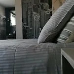 5&5 Rooftop Bed & Breakfast
