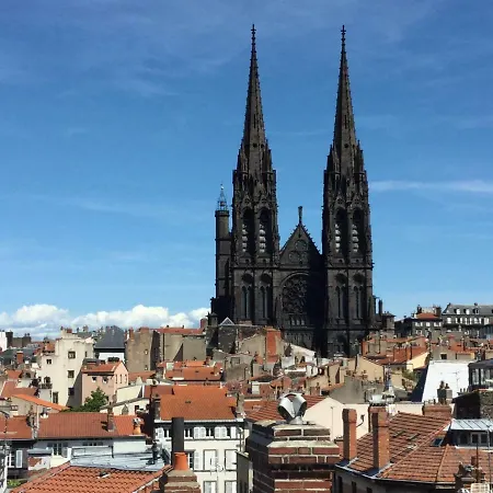 ベッド・アンド・ブレックファスト 5&5 Rooftop クレルモン・フェラン