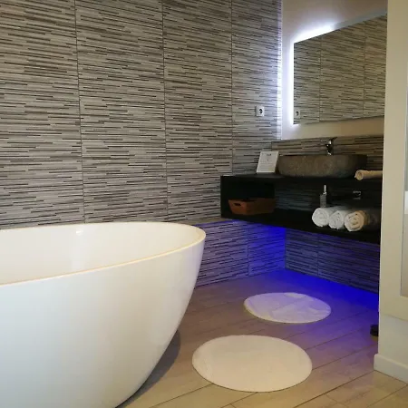 5&5 Rooftop 住宿加早餐酒店 3*